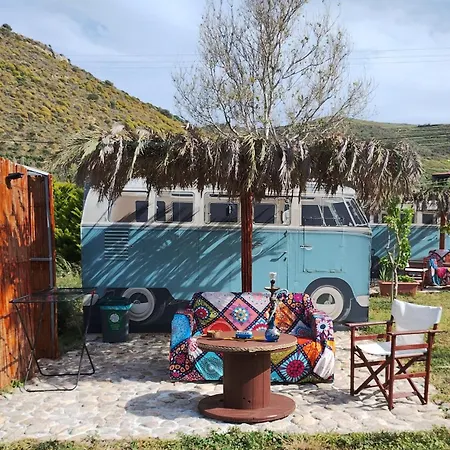 Cornelia Hippie Magic Bus * Kissamos